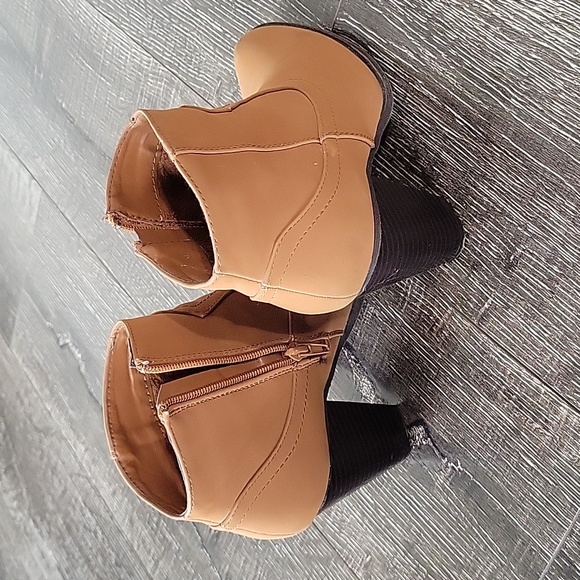 Boots - Picture 2 of 2